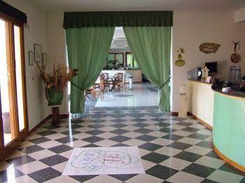 Hotel Residence Adria Rodi Garganico Extérieur photo