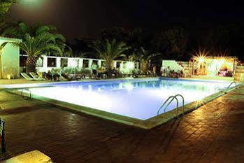 Hotel Residence Adria Rodi Garganico Extérieur photo